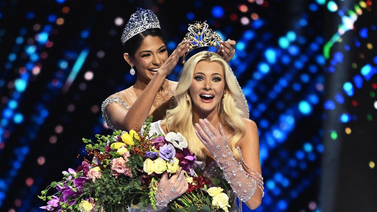 victoria-kjaer-theilvig-miss-universe-2024-yang-mengangkat-suara-untuk-kesehatan-mental-di-seluruh-dunia